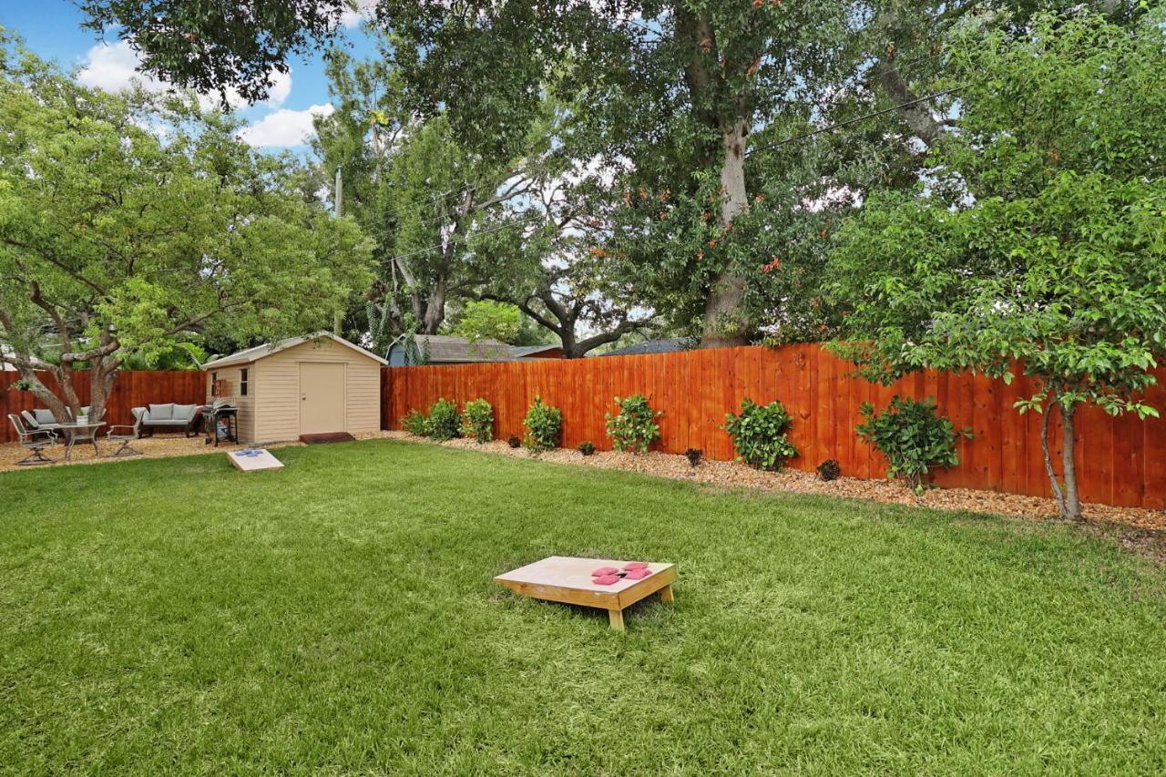 Timeless Tampa Bay Oasis Villa Exterior photo