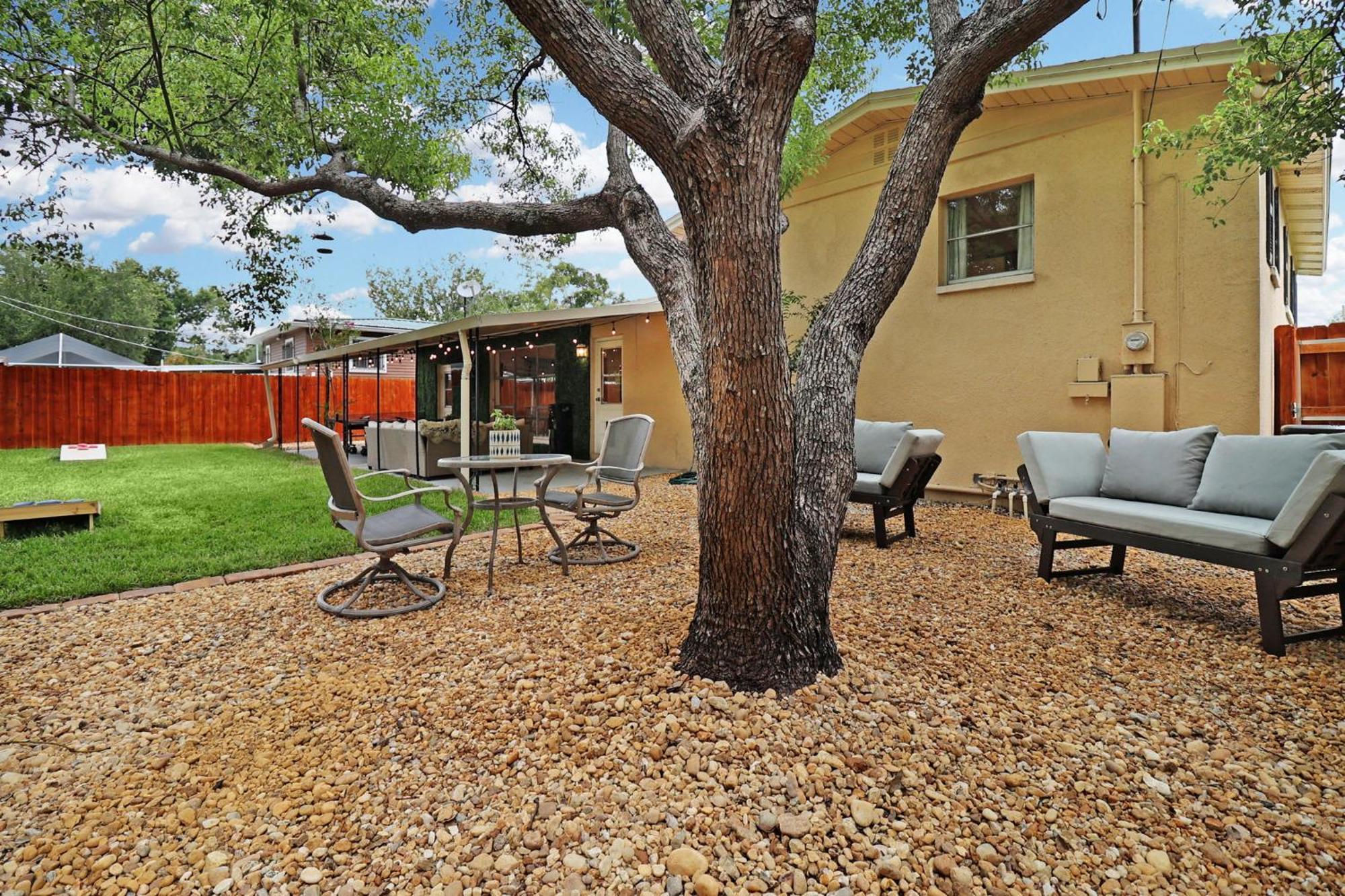 Timeless Tampa Bay Oasis Villa Exterior photo